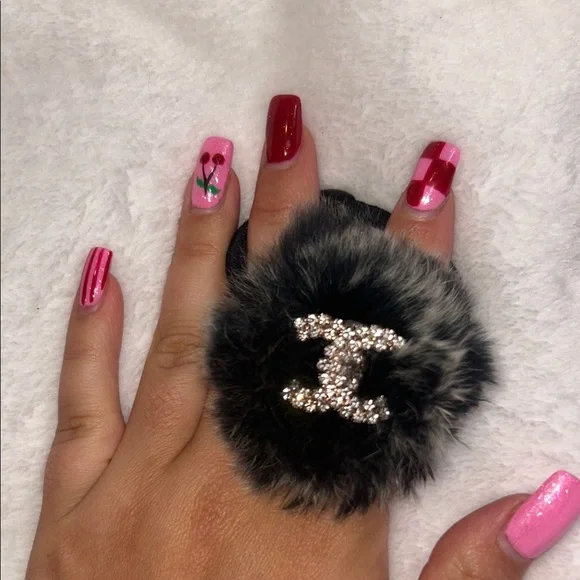 Rabbit Fur Chic Fluffy Crystal Rhinestone luxury Hair Tie - Picture 1 of 2